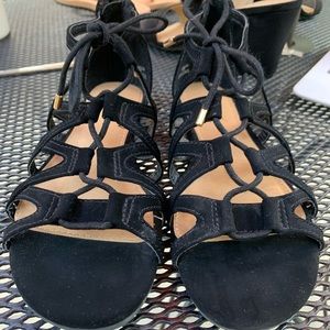 black strappy sandals